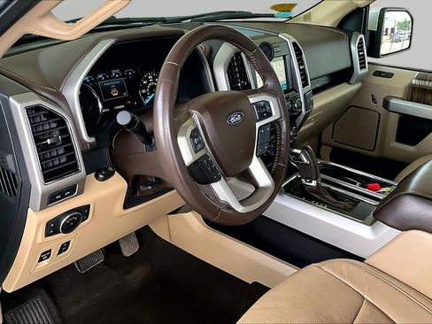 Used 2018 Ford F150 Lariat w/ Equipment Group 501A Mid AWD/4WD image 17