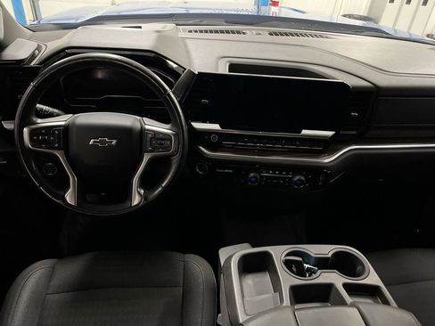 Used 2022 Chevrolet Silverado 1500 RST AWD/4WD image 10