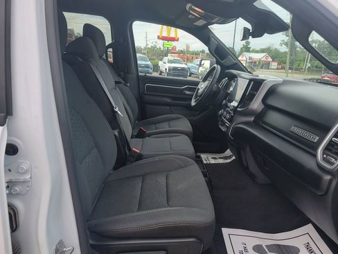 Used 2025 RAM 1500 Big Horn AWD/4WD image 5