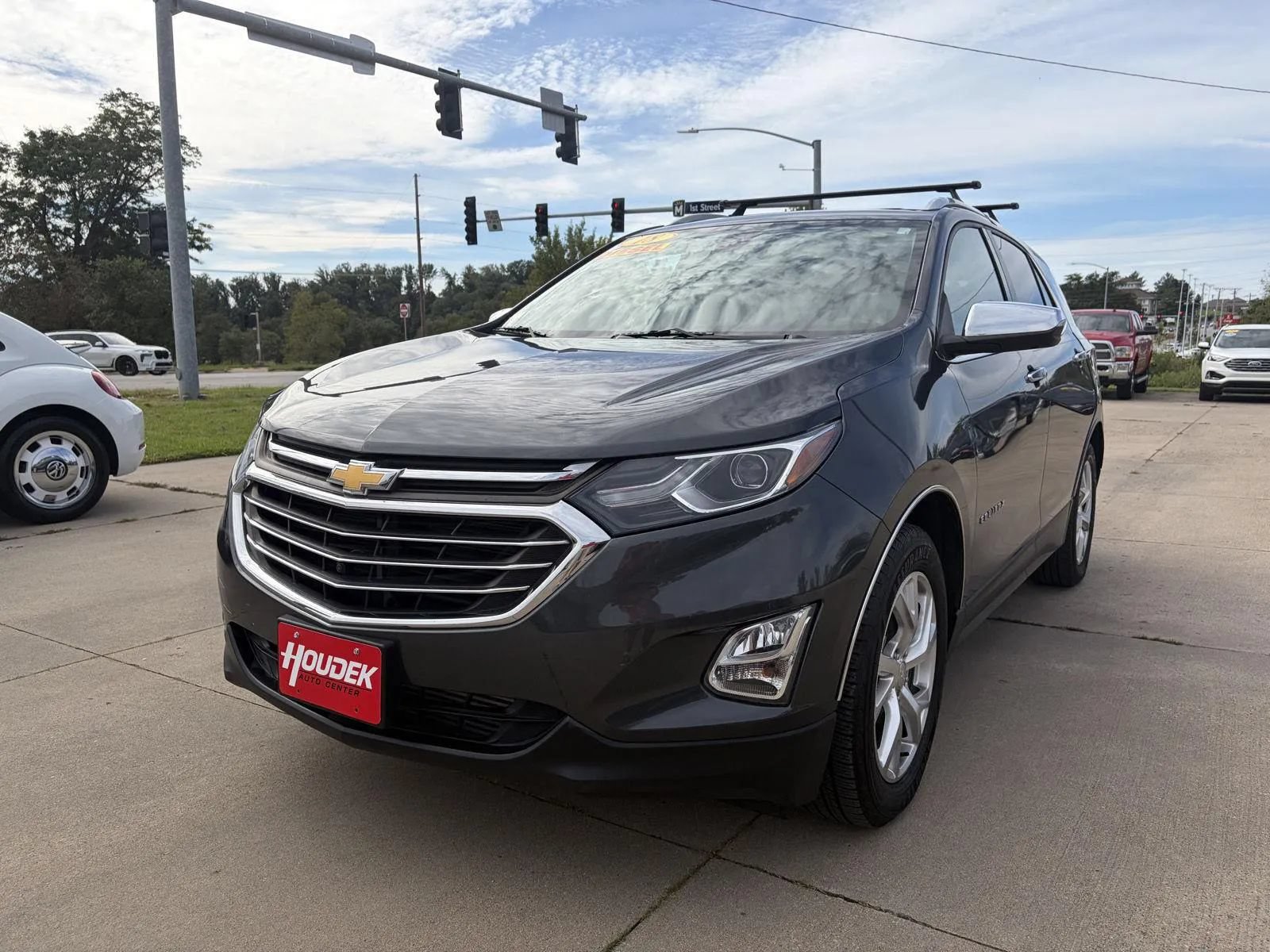 Used 2018 Chevrolet Equinox Premier AWD/4WD image 3