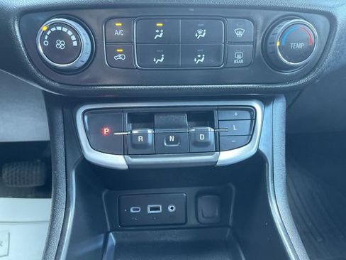Certified 2023 GMC Terrain SLE FWD image 15