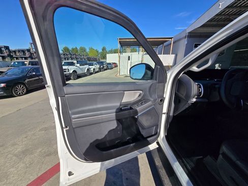 Used 2025 Ford Expedition Max Active image 10