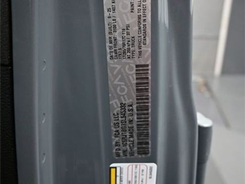 New 2025 Jeep Gladiator Rubicon image 14