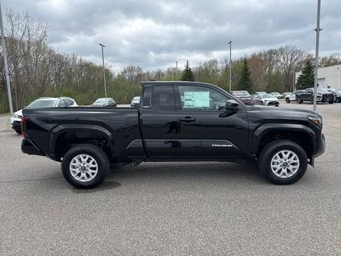 Used 2026 Toyota Tacoma SR5 RWD image 13