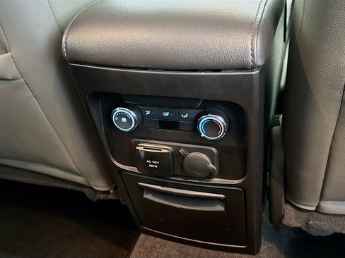 Used 2019 Ford Flex SEL w/ Equipment Group 202A FWD image 16