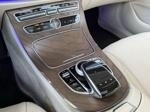 Used 2018 Mercedes-Benz E 300 image 21