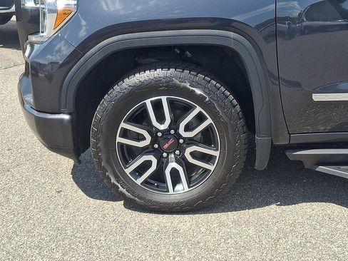 Used 2020 GMC Sierra 1500 Elevation w/ Elevation Value Package AWD/4WD image 8