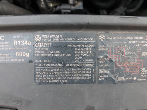 Used 2006 Volkswagen Passat 2.0T image 19