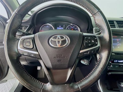 Used 2015 Toyota Camry XSE w/ Advanced Technology Package FWD image 14