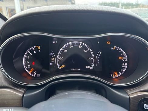 Used 2015 Jeep Grand Cherokee Overland w/ Advanced Technology Group image 25