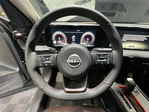 New 2026 Nissan Kicks SR w/ SR Premium Package AWD/4WD image 9