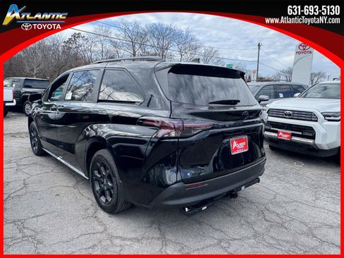 New 2026 Toyota Sienna XLE Woodland Edition image 6