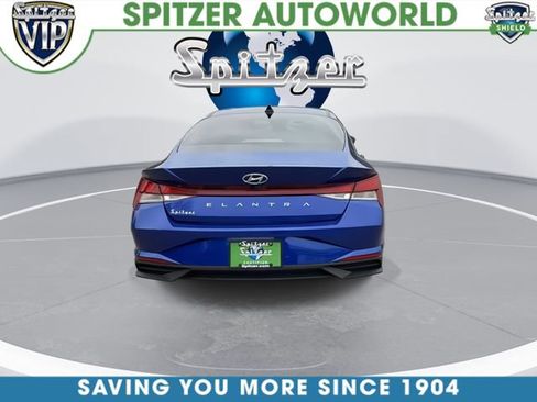 Used 2023 Hyundai Elantra SEL w/ Cargo Package FWD image 2
