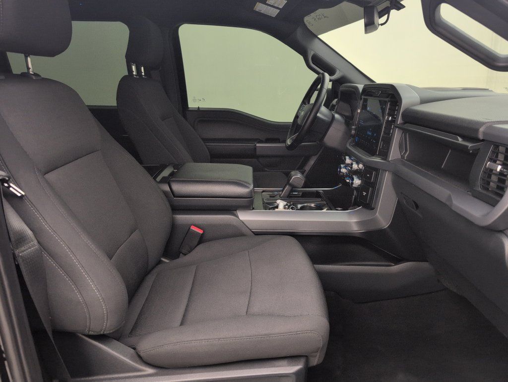 Used 2025 Ford F150 XLT w/ Equipment Group 302A MID AWD/4WD image 10