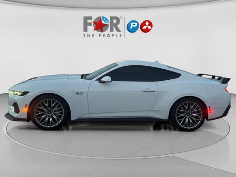 Used 2025 Ford Mustang GT Premium image 2