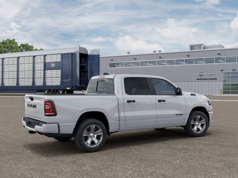 New 2026 RAM 1500 Express image 4