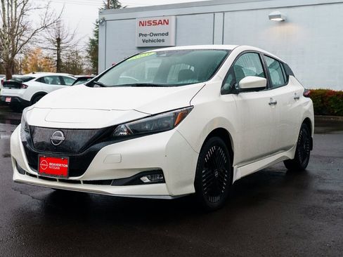 Used 2023 Nissan Leaf SV Plus image 3