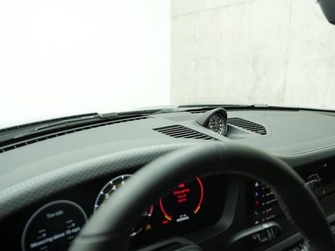 Used 2026 Porsche 911 GT3 RWD image 16
