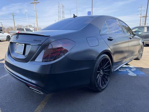 Used 2017 Mercedes-Benz S 550 4MATIC Sedan image 5