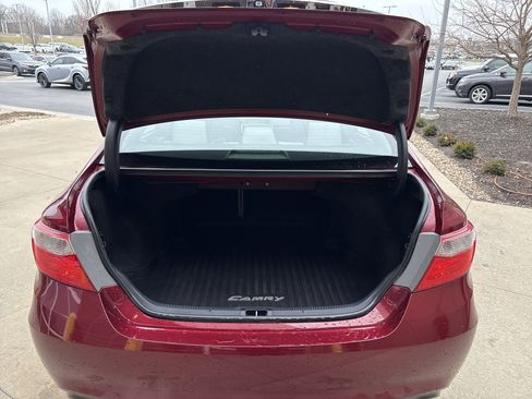 Used 2015 Toyota Camry XSE image 32