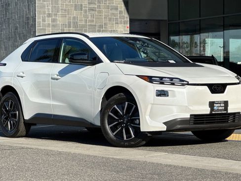 New 2026 Subaru Solterra Premium image 2