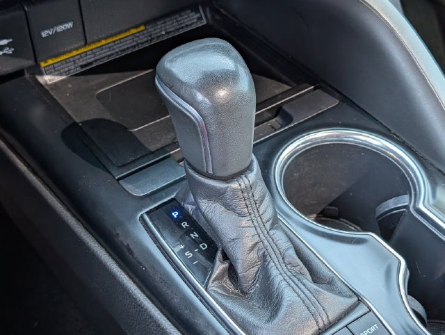 Used 2018 Toyota Camry XSE FWD image 18