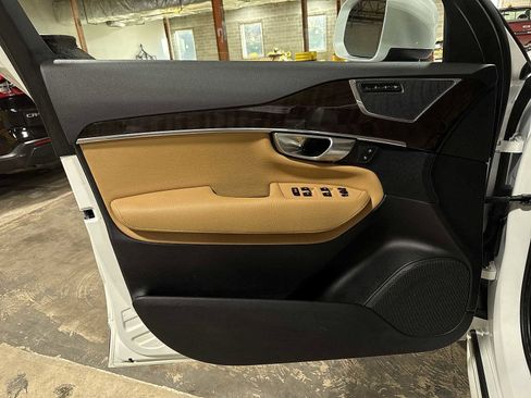 Used 2019 Volvo XC90 T6 Momentum image 33