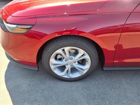 Used 2025 Honda Accord LX image 13