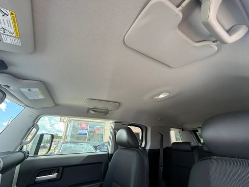 Used 2008 Toyota FJ Cruiser 4WD image 17
