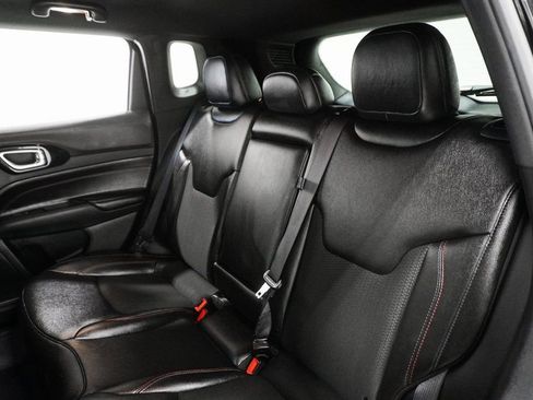 Certified 2025 Jeep Compass Trailhawk w/ Trailer Tow Group image 15