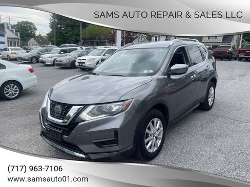 Used 2018 Nissan Rogue SV AWD/4WD image 1