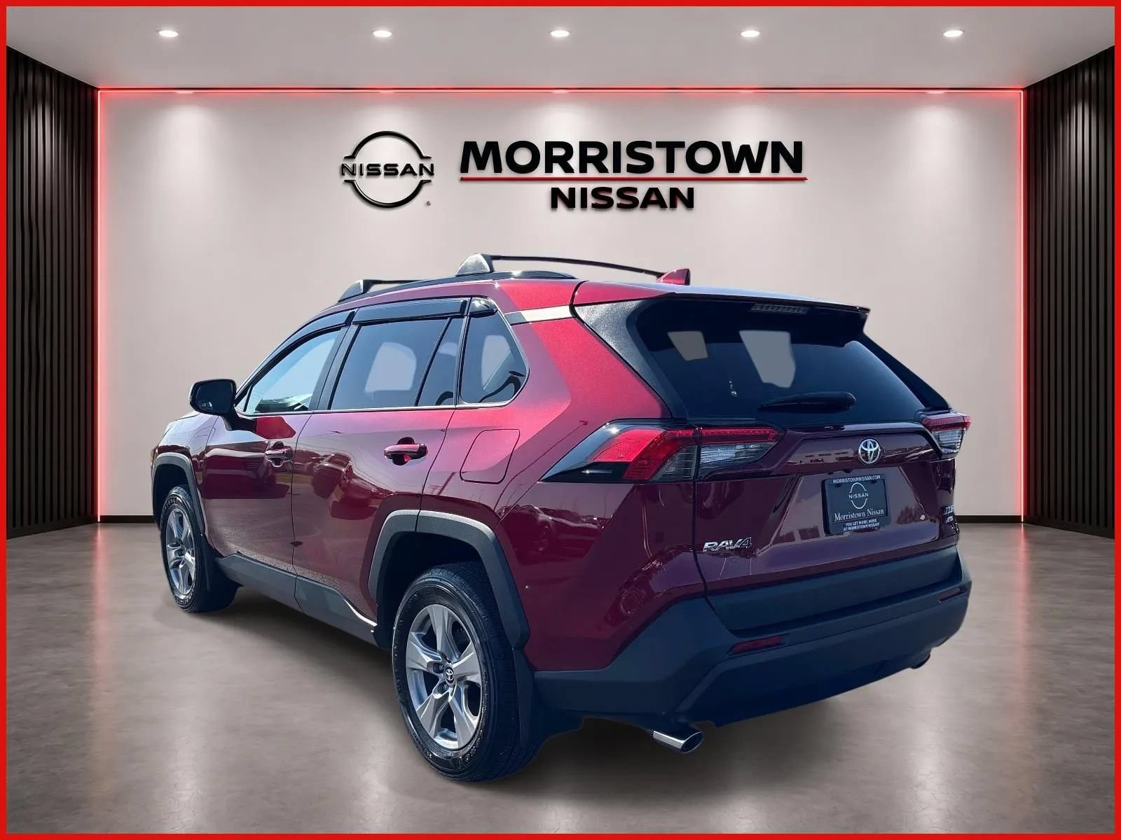 Used 2025 Toyota RAV4 XLE w/ Convenience Package AWD/4WD image 5