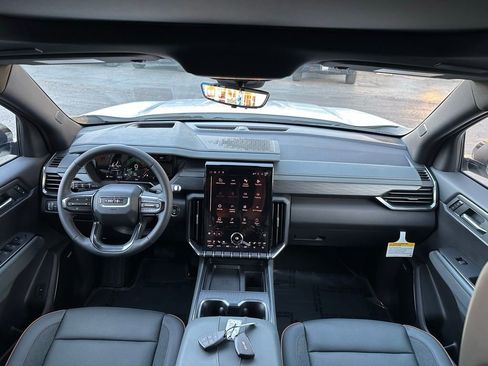 New 2026 GMC Acadia AT4 w/ Luxury Package image 33