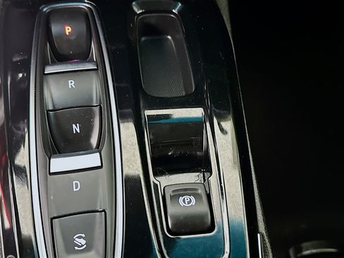 Used 2023 Chevrolet Bolt LT w/ Infotainment Package image 21