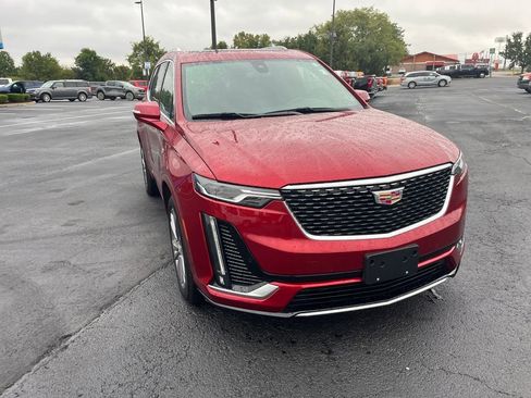 Used 2024 Cadillac XT6 Premium Luxury image 7
