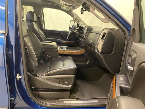 Used 2017 Chevrolet Silverado 3500 High Country image 15