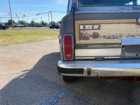 Used 1989 Jeep Grand Wagoneer AWD/4WD image 37