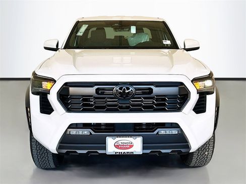 New 2025 Toyota Tacoma TRD Off-Road image 2