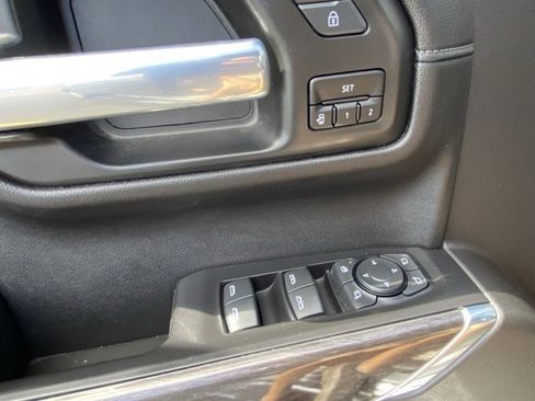 Used 2021 Chevrolet Silverado 1500 LTZ image 17