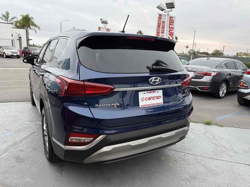 Used 2020 Hyundai Santa Fe SE image 25