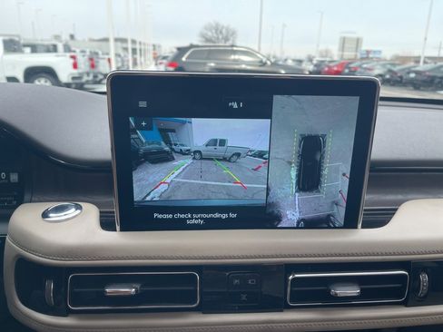 Used 2021 Lincoln Aviator Reserve w/ Equipment Group 201A image 28