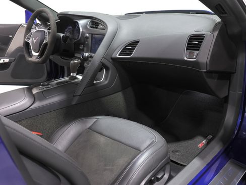Used 2017 Chevrolet Corvette Z06 RWD image 61