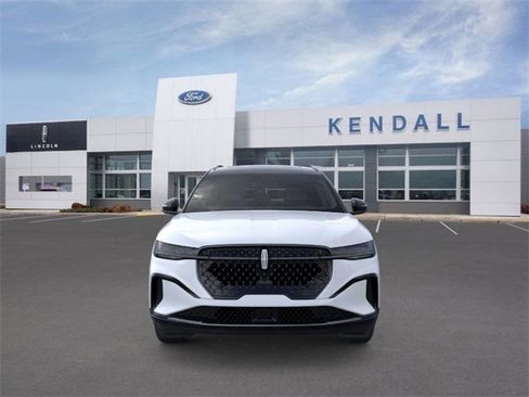 New 2026 Lincoln Nautilus Reserve w/ Jet Appearance Package image 6