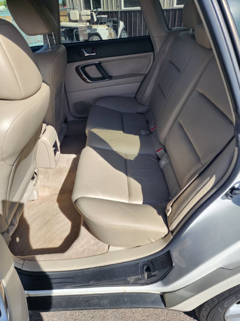 Used 2007 Subaru Outback 2.5i Limited w/ Popular Equipment Group 1D AWD/4WD image 9
