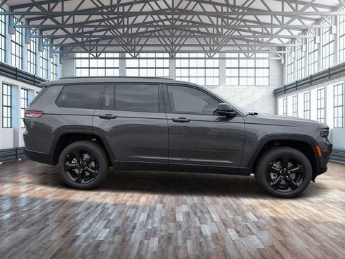 New 2025 Jeep Grand Cherokee L Limited w/ Luxury Tech Group II image 3