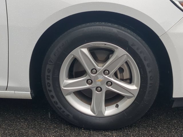 Used 2022 Chevrolet Malibu LS FWD image 11
