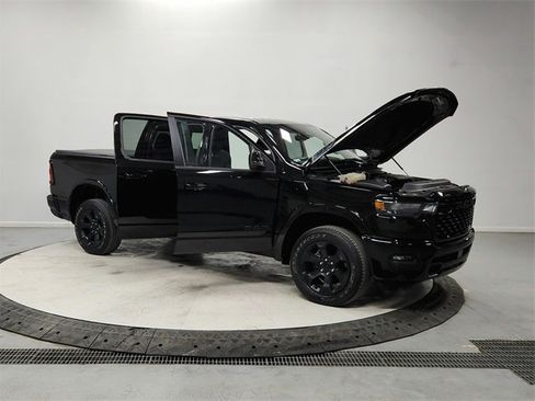 Used 2025 RAM 1500 Big Horn image 9