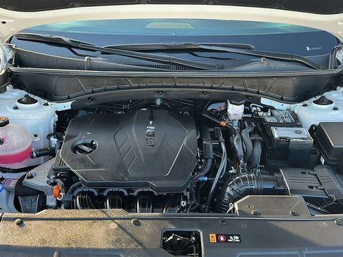 Certified 2024 Hyundai Tucson Limited FWD image 3