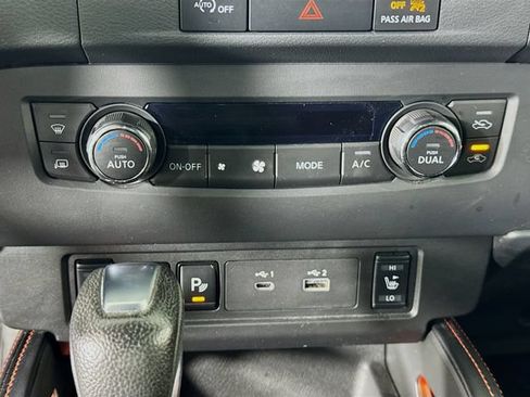Used 2023 Nissan Frontier PRO-4X w/ Pro Convenience Package AWD/4WD image 20