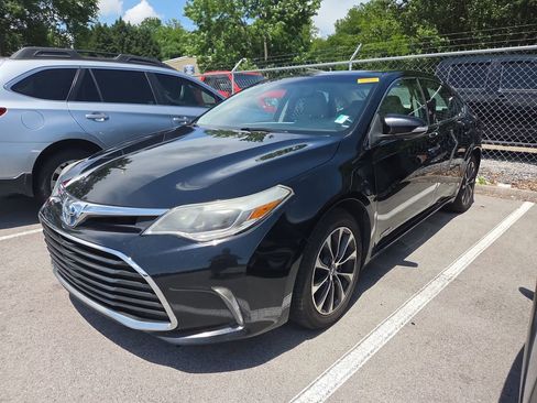 Used 2016 Toyota Avalon XLE Premium FWD image 9